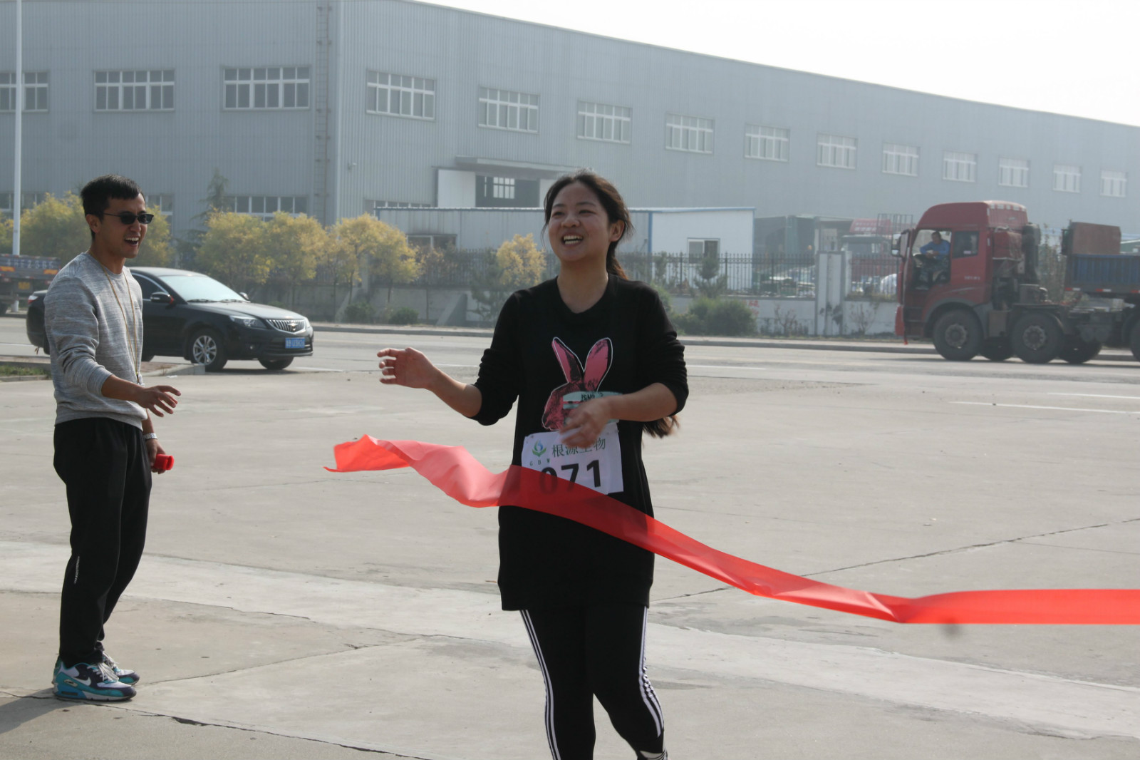 1509424802814284.jpg 女子冠軍沖線_meitu_8.jpg